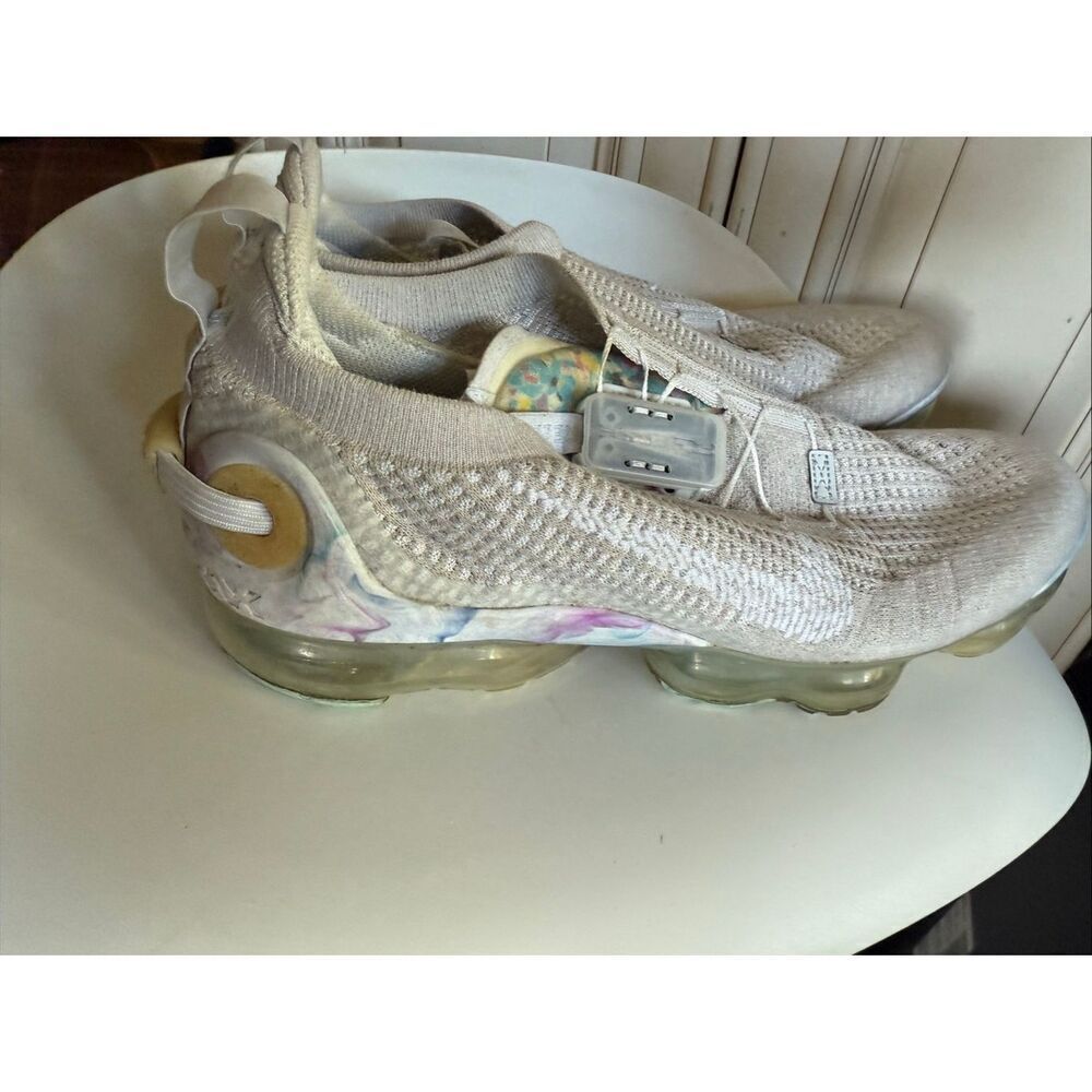 Nike Air Women's VaporMax 2020 Flyknit Athletic Sneaker Shoes White Size 10.5